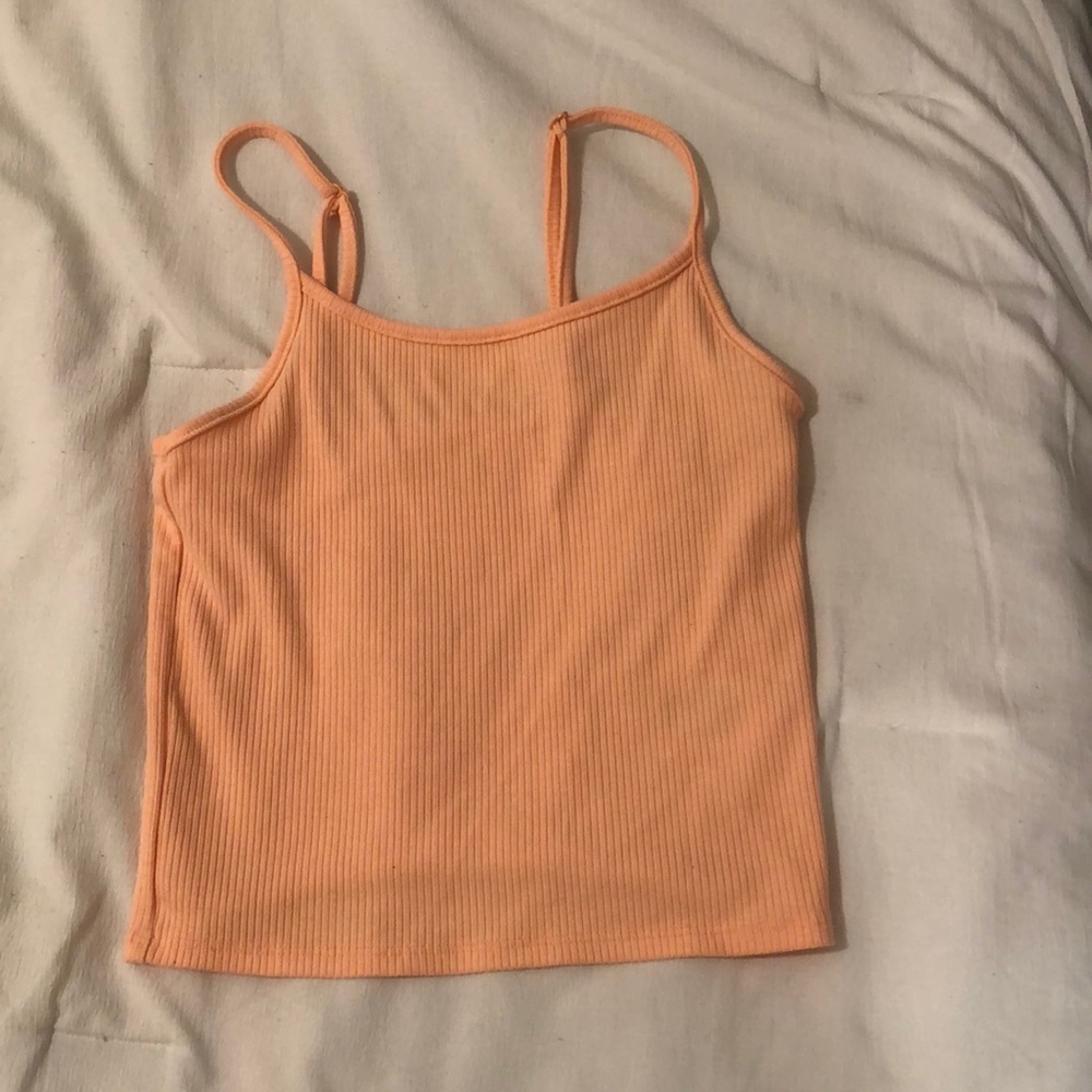 Peach colored American Eagle crop tank